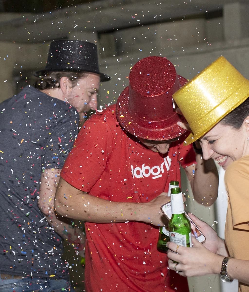 Labers comemoram o Carnaval em festa organizada pela Laborit